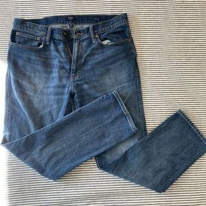 Straight-fit jean in signature flex - medium wash 36 30